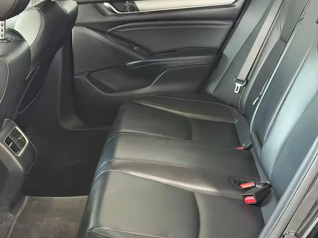 Honda Accord — миниатюра 15