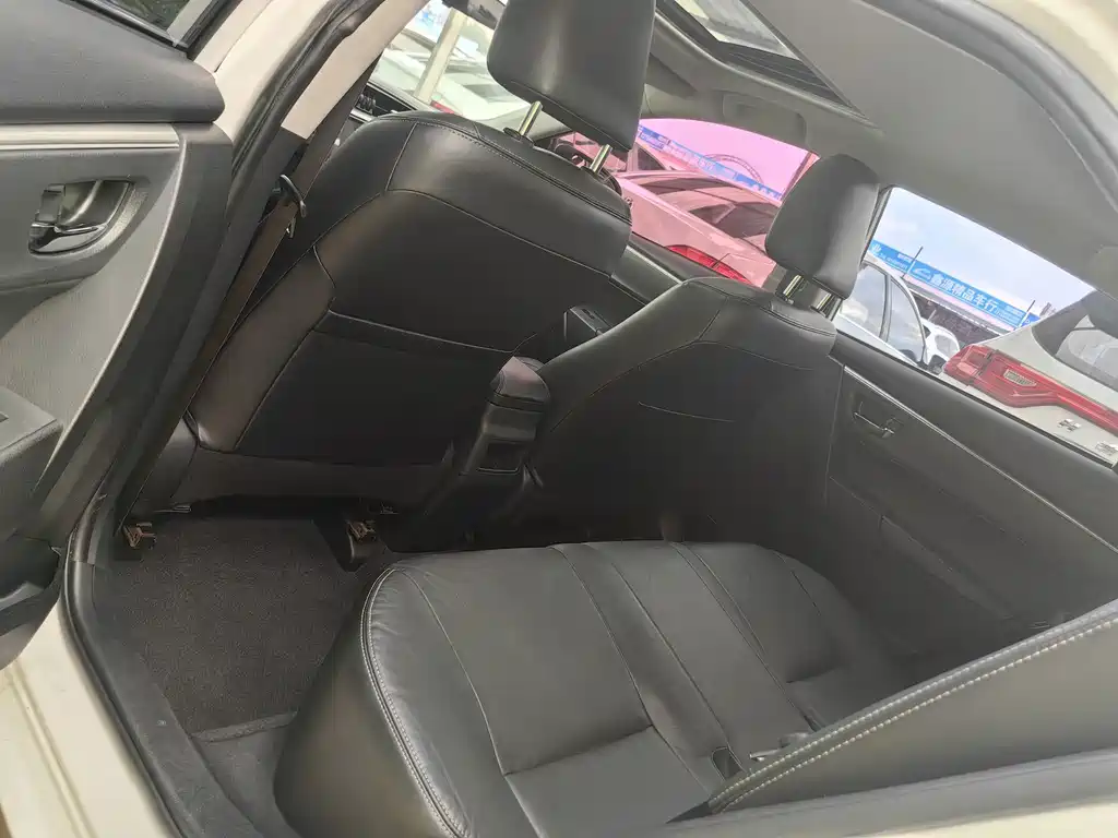 Toyota Corolla — миниатюра 5