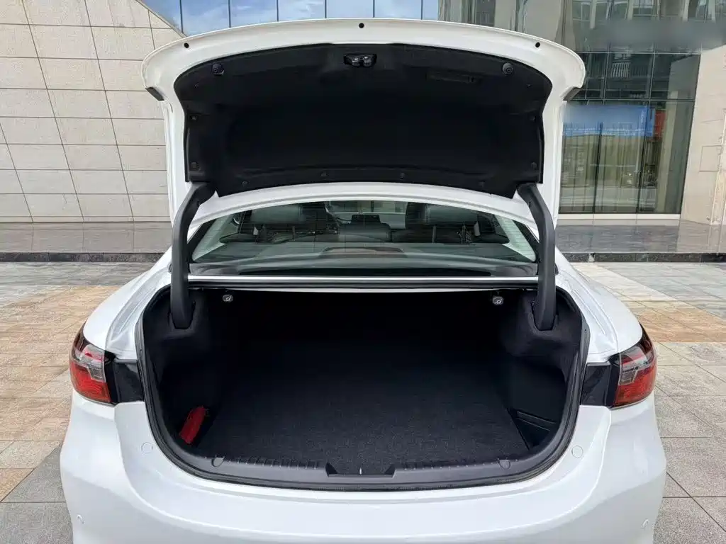 Mazda Atenza — миниатюра 14