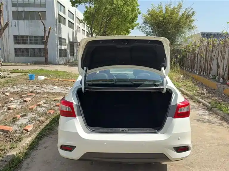 Nissan Sylphy 2016 1.6XL CVT Luxury