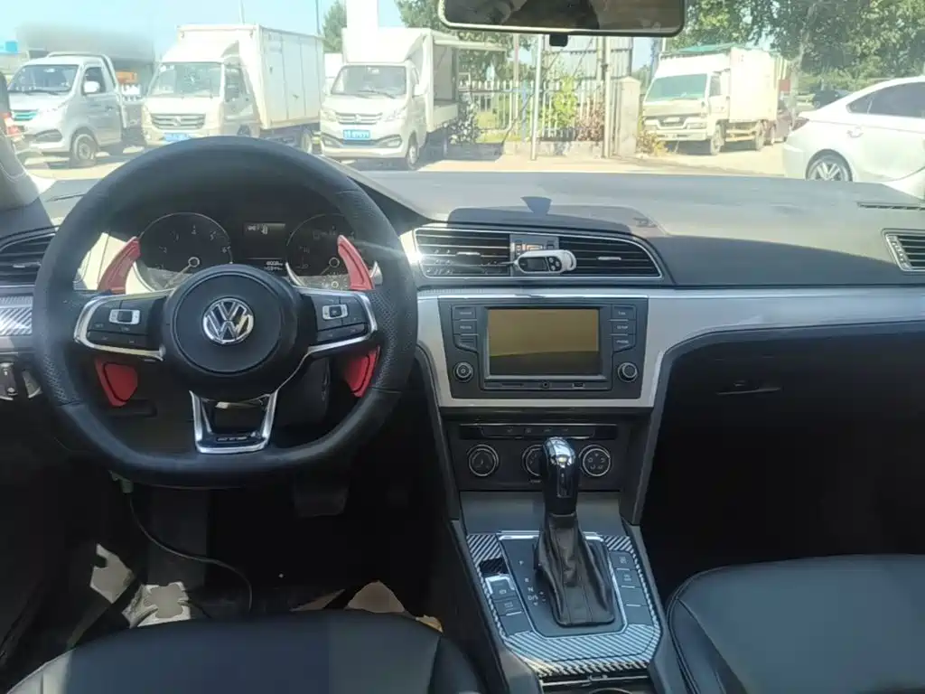 Volkswagen Lamando — миниатюра 10