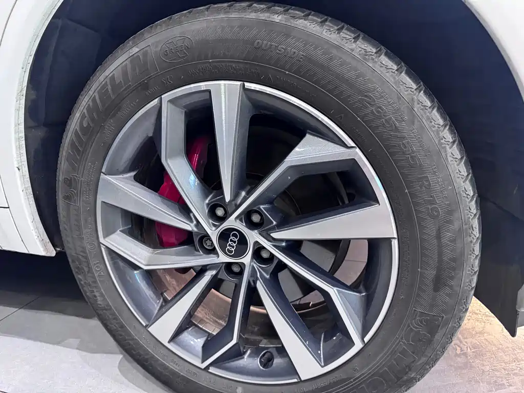 Audi Q5L — миниатюра 16