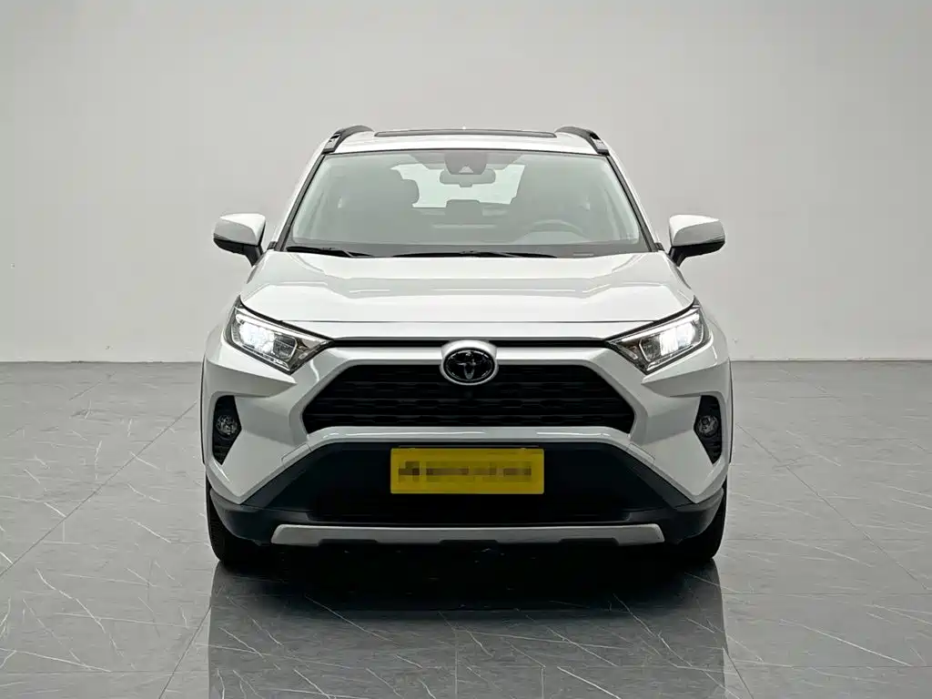 Toyota RAV4 — миниатюра 2