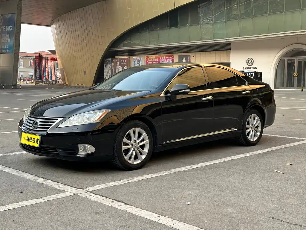 Lexus ES 2011
