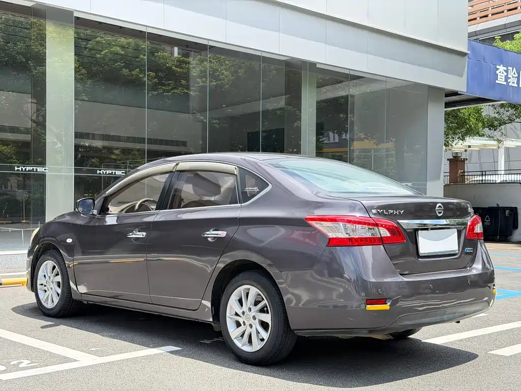 Nissan Sylphy — миниатюра 7