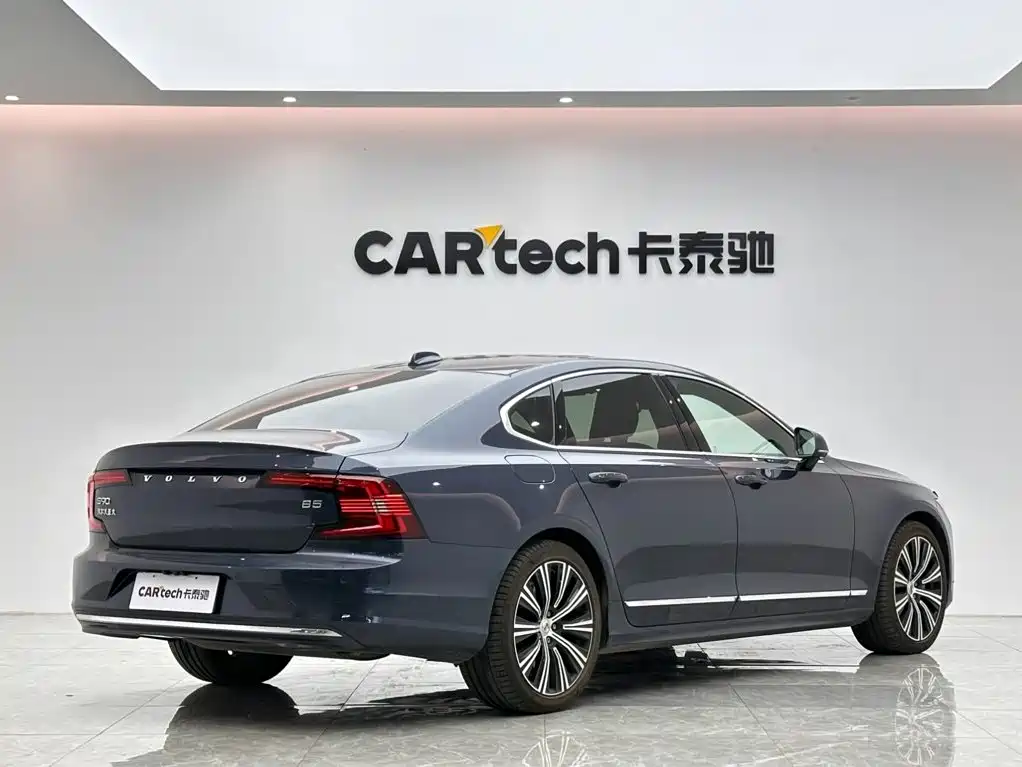Volvo S90 — миниатюра 5