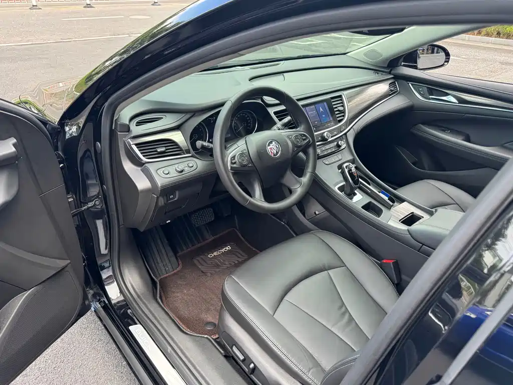 Buick LaCrosse — миниатюра 11