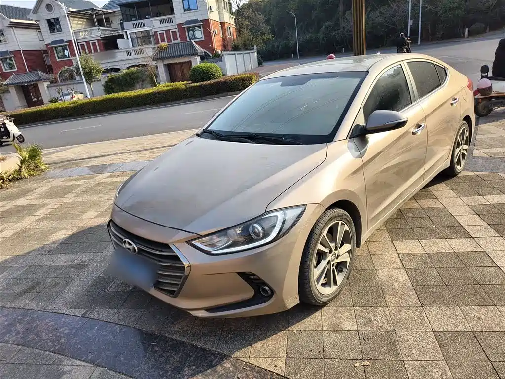 Hyundai Elantra 2018