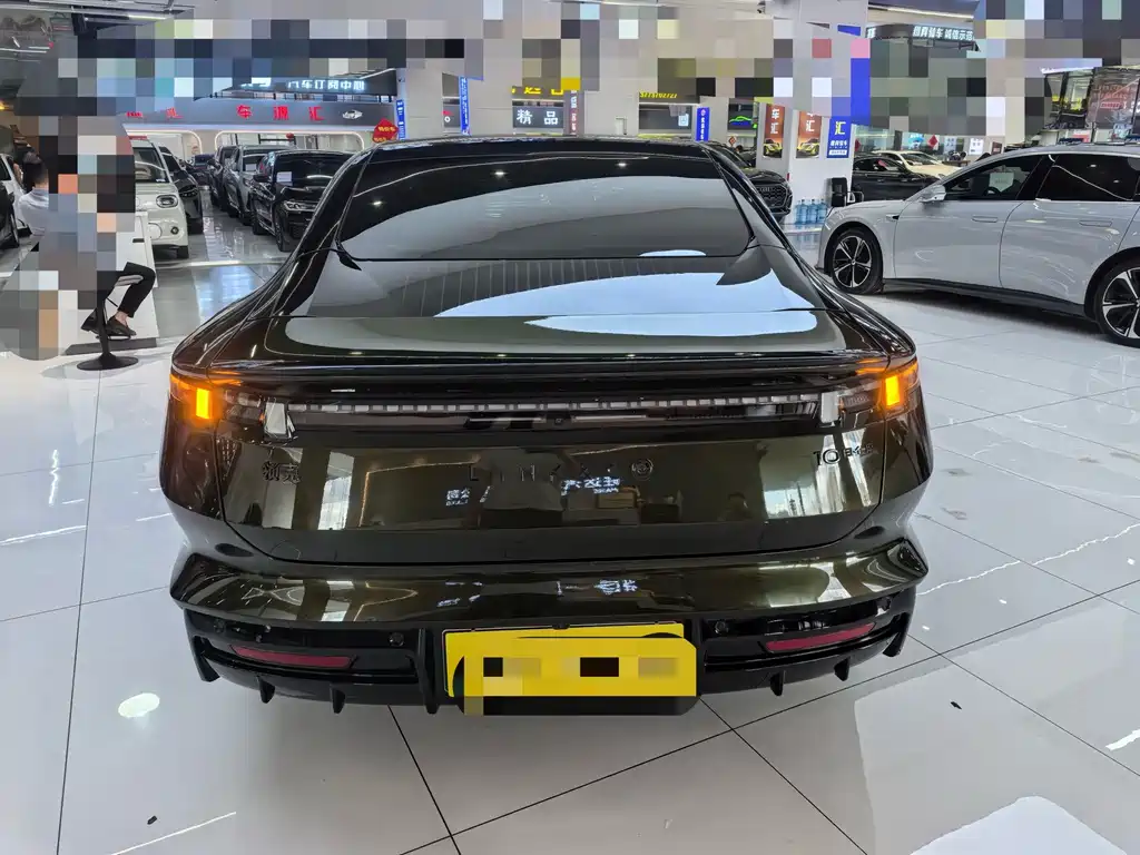 Lynk & Co 10 — миниатюра 19