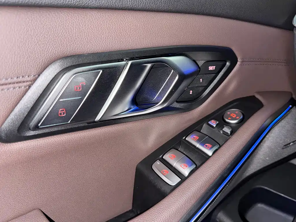 BMW 3 Series — миниатюра 33