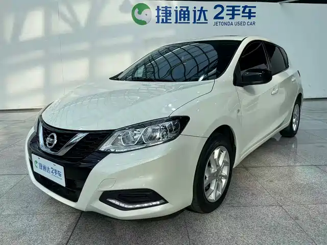 NISSAN TIIDA 2021