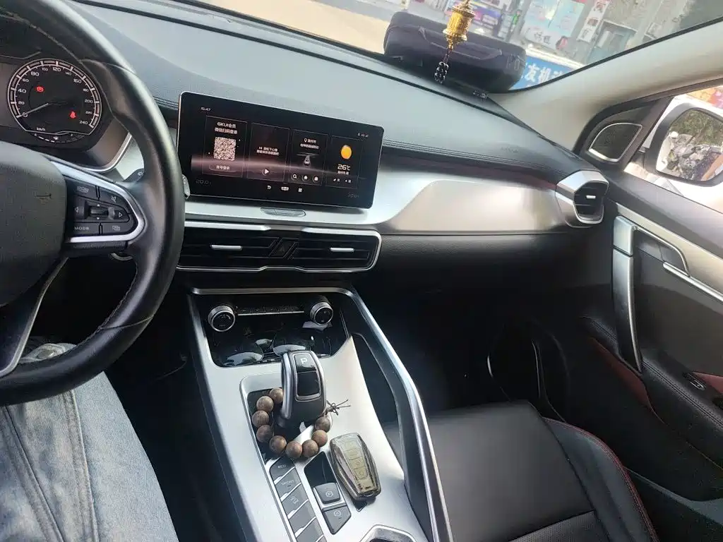 Geely Binyue — миниатюра 9