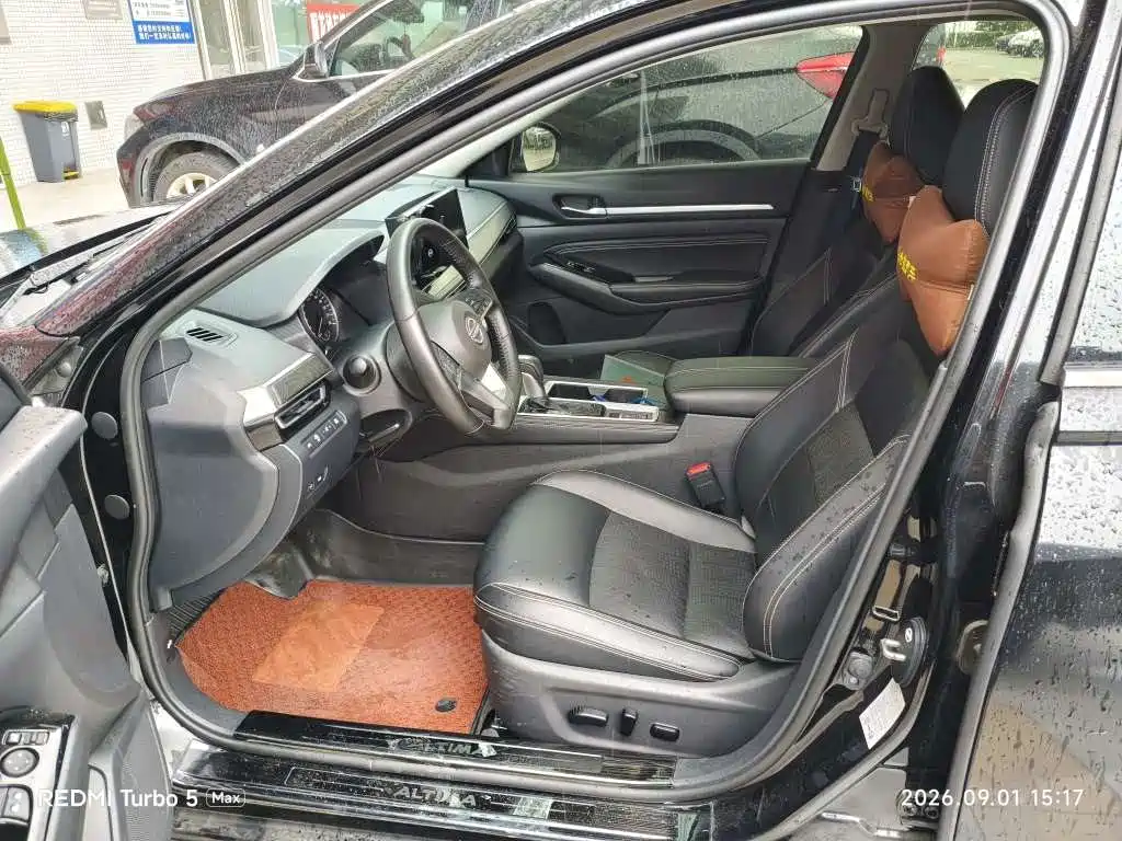 Nissan Teana — миниатюра 6
