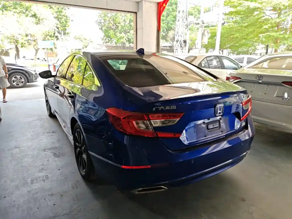 Honda Accord — миниатюра 5