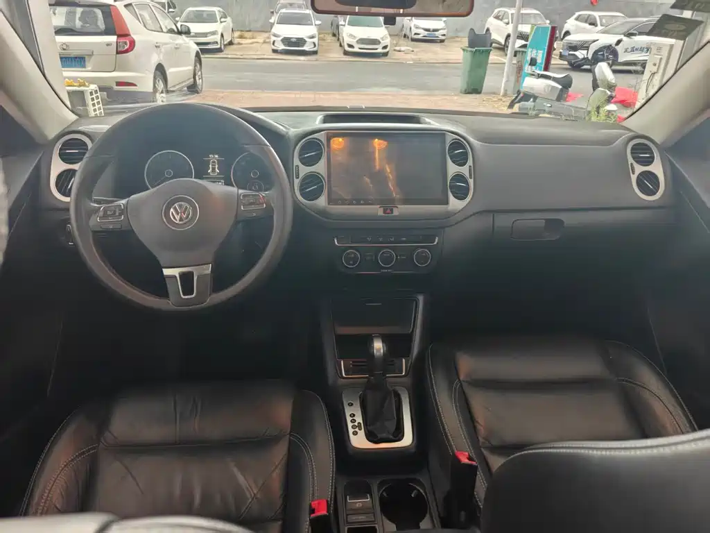 Volkswagen Tiguan — миниатюра 11