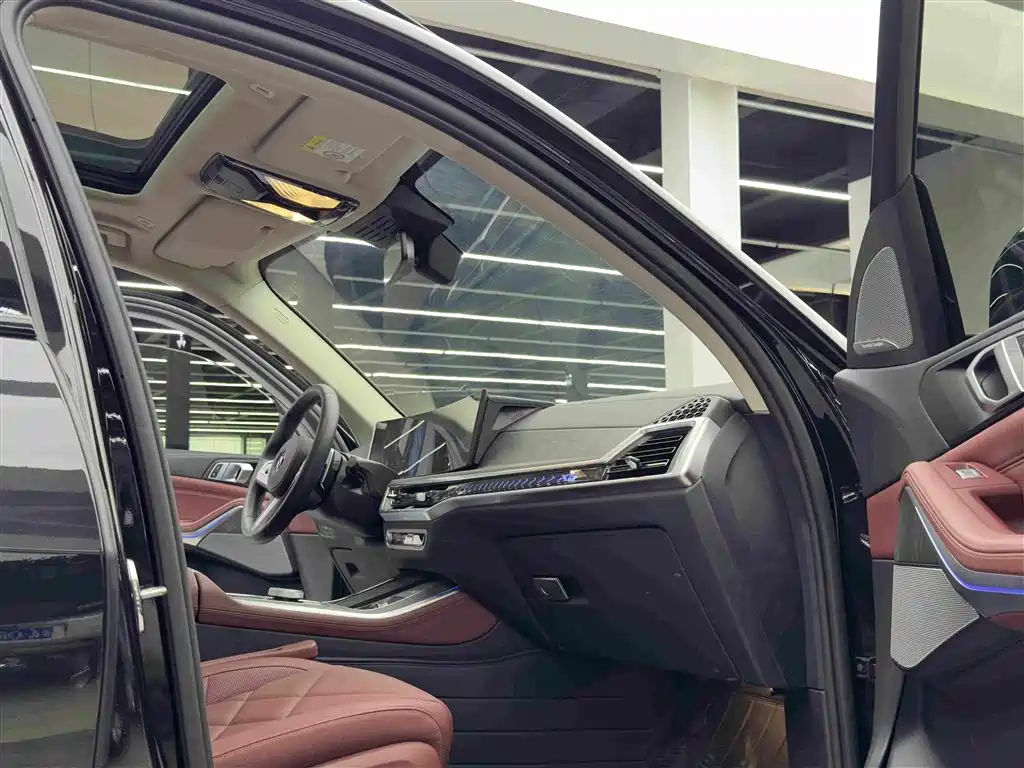 BMW X5 — миниатюра 10