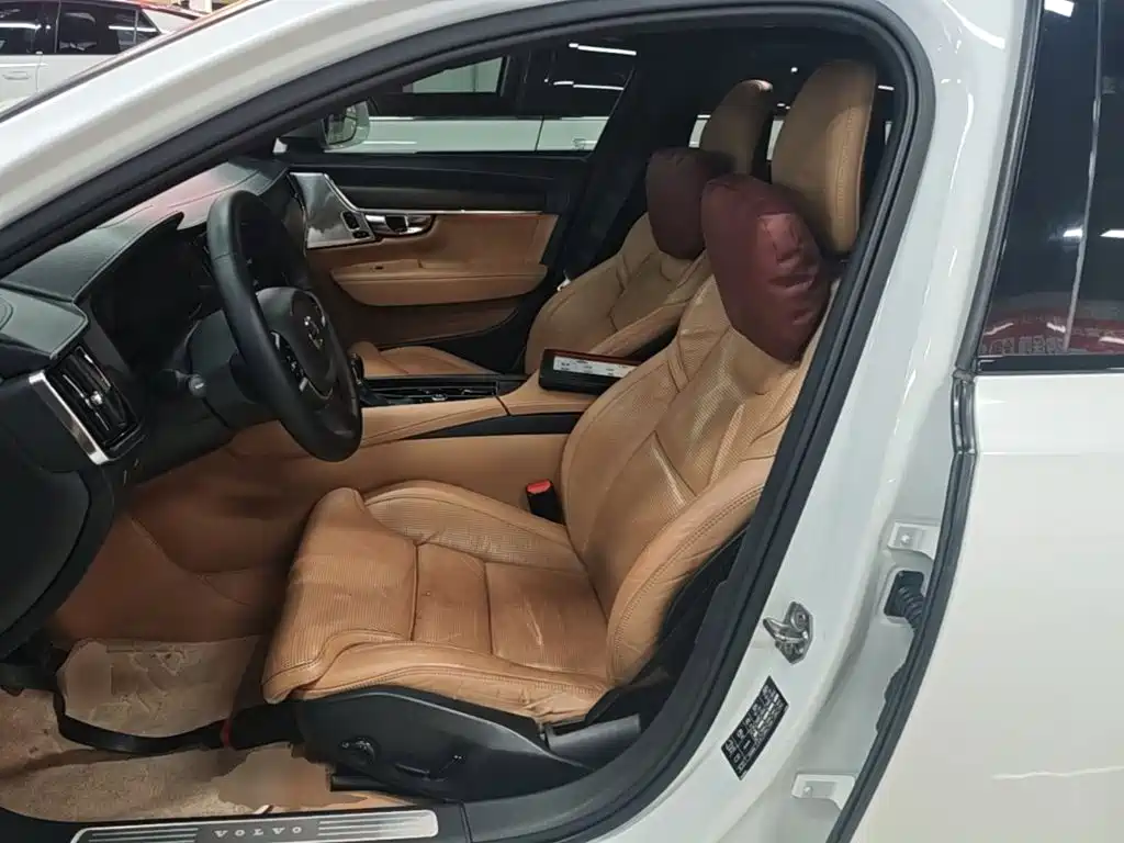 Volvo V90 — миниатюра 15