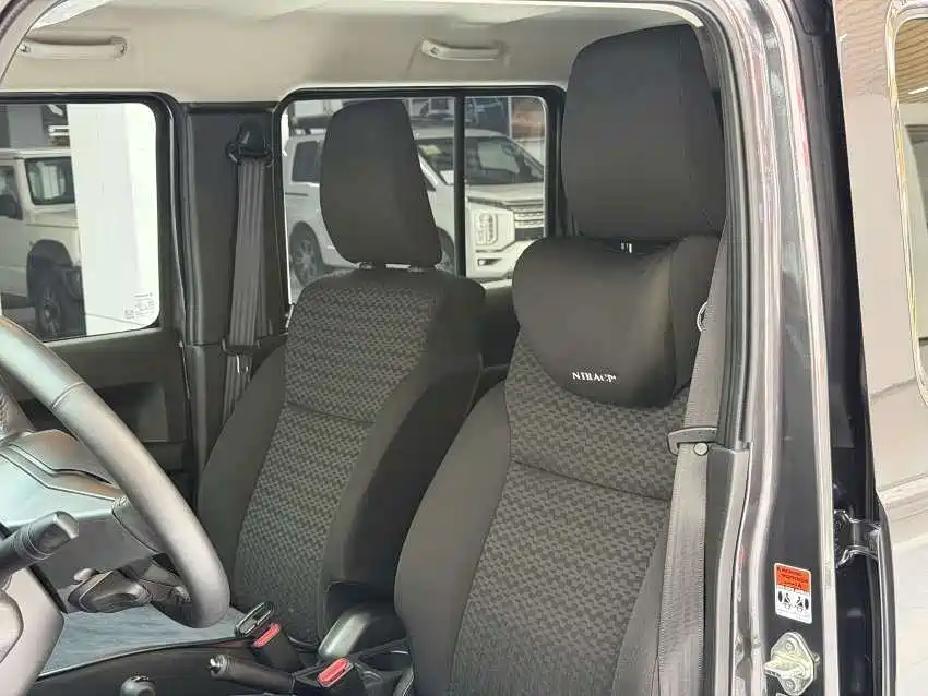 Suzuki Jimny — миниатюра 5
