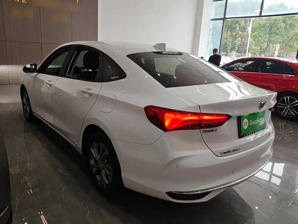 Buick Verano — миниатюра 5