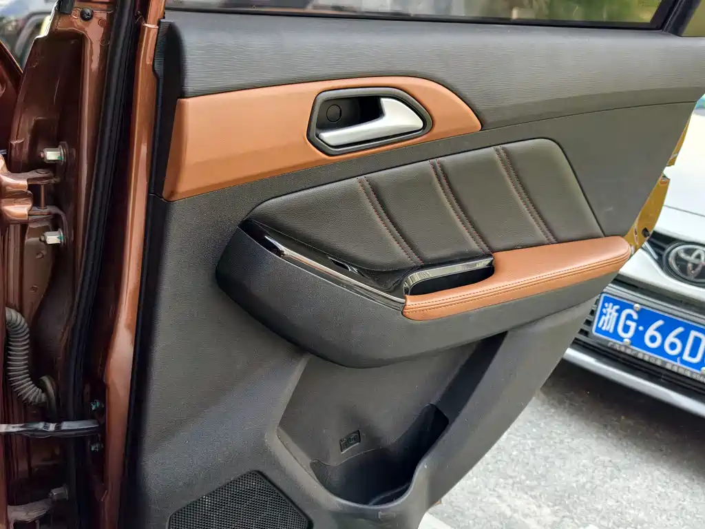 BAIC Senova X35 — миниатюра 18