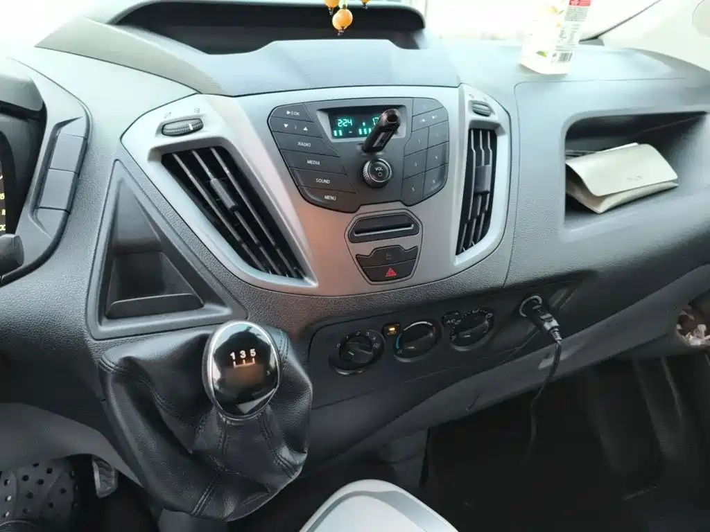 Hyundai Santa Fe Classic — миниатюра 6