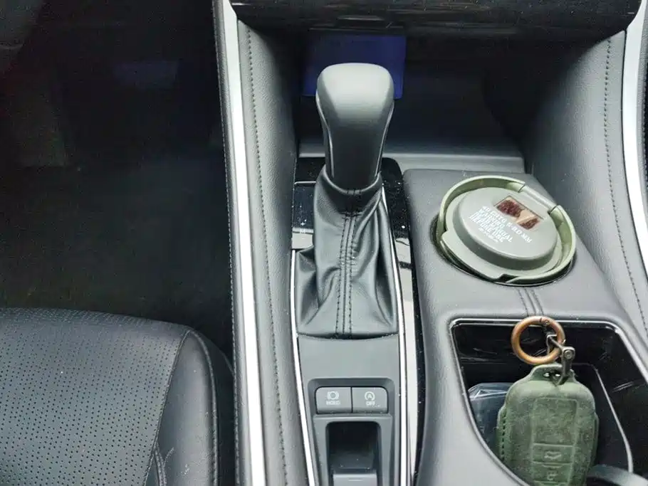Toyota Avalon — миниатюра 16