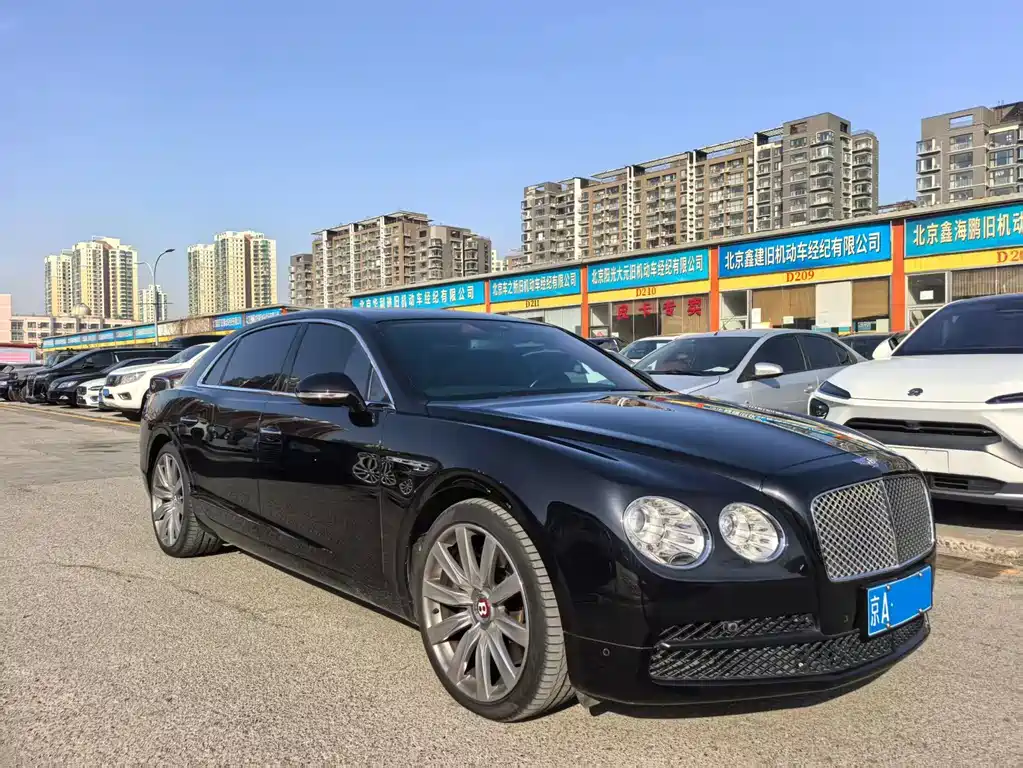 Bentley Flying Spur 2017 4.0T V8 Standard