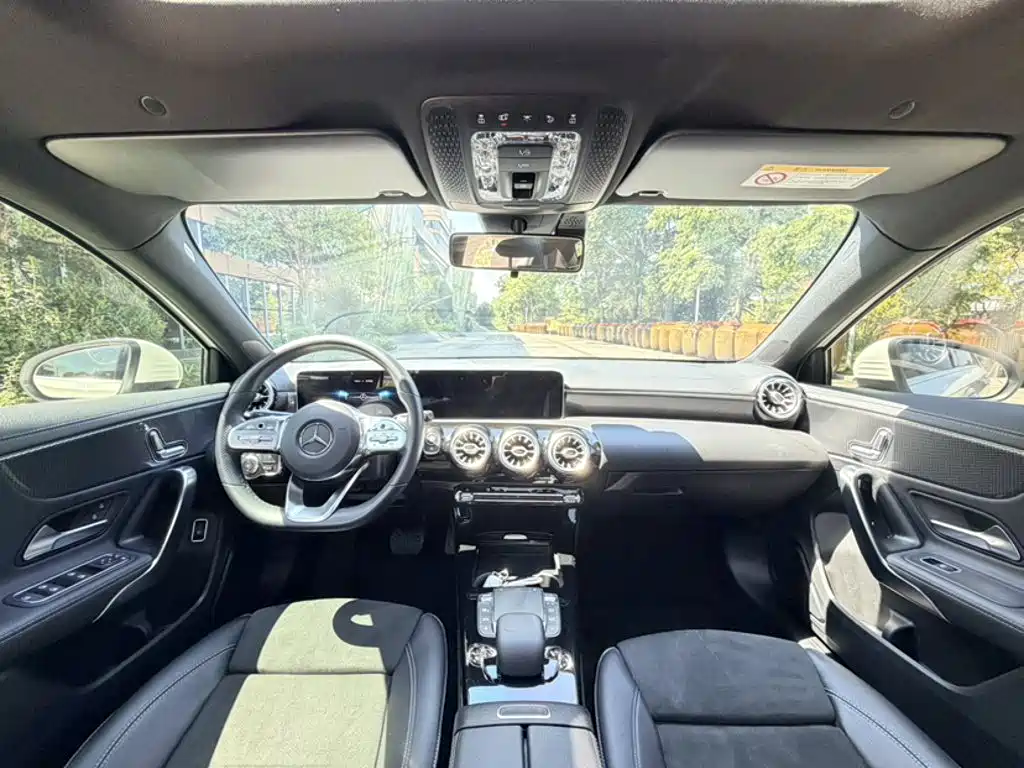 Mercedes-Benz A-Class — миниатюра 8