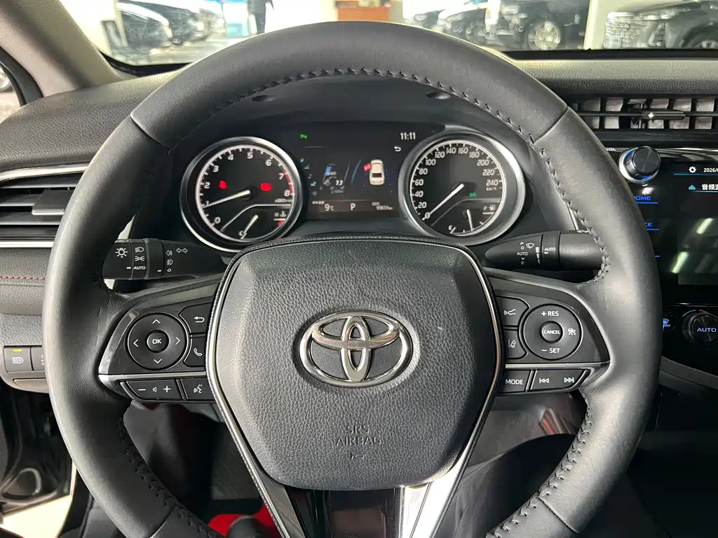 TOYOTA CAMRY