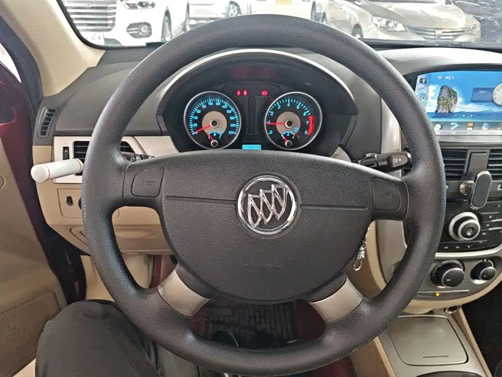 Buick Excelle — миниатюра 11