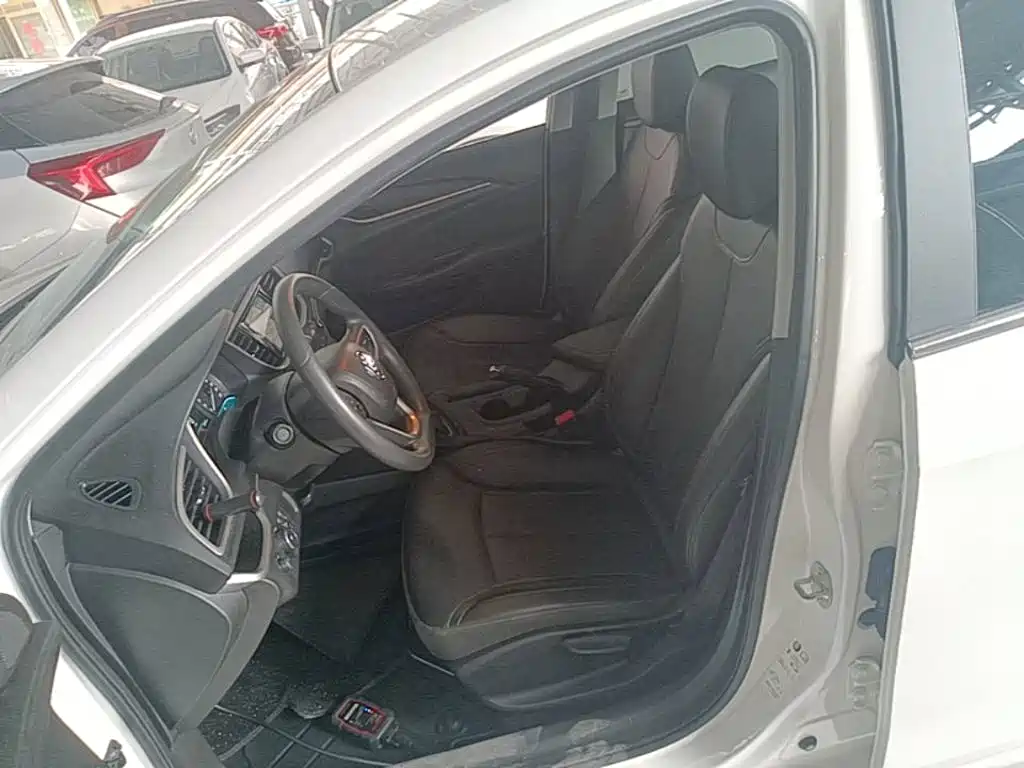 Buick Excelle — миниатюра 15