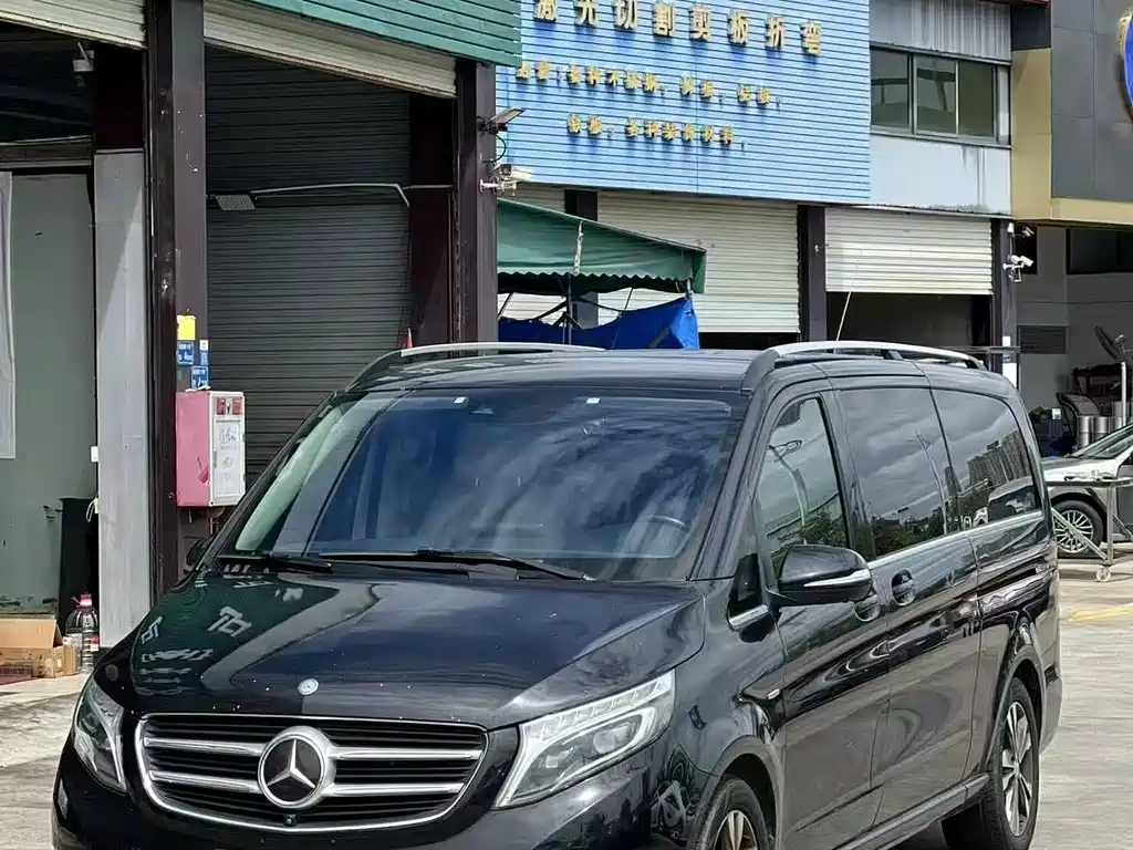 Mercedes-Benz V-Class