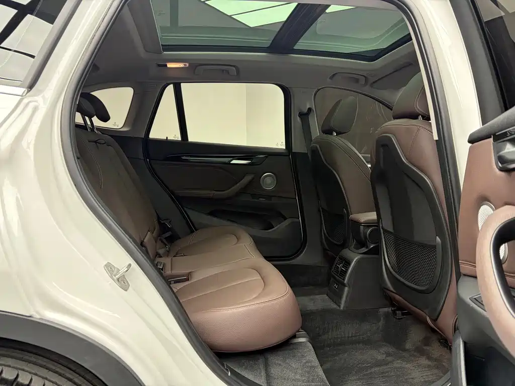 BMW X1 — миниатюра 14