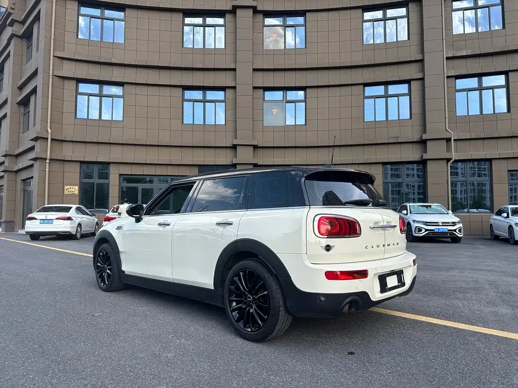 MINI Mini Clubman — миниатюра 6