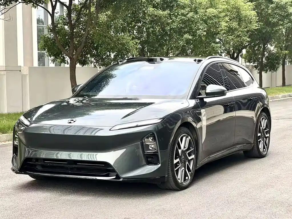 NIO ET5T