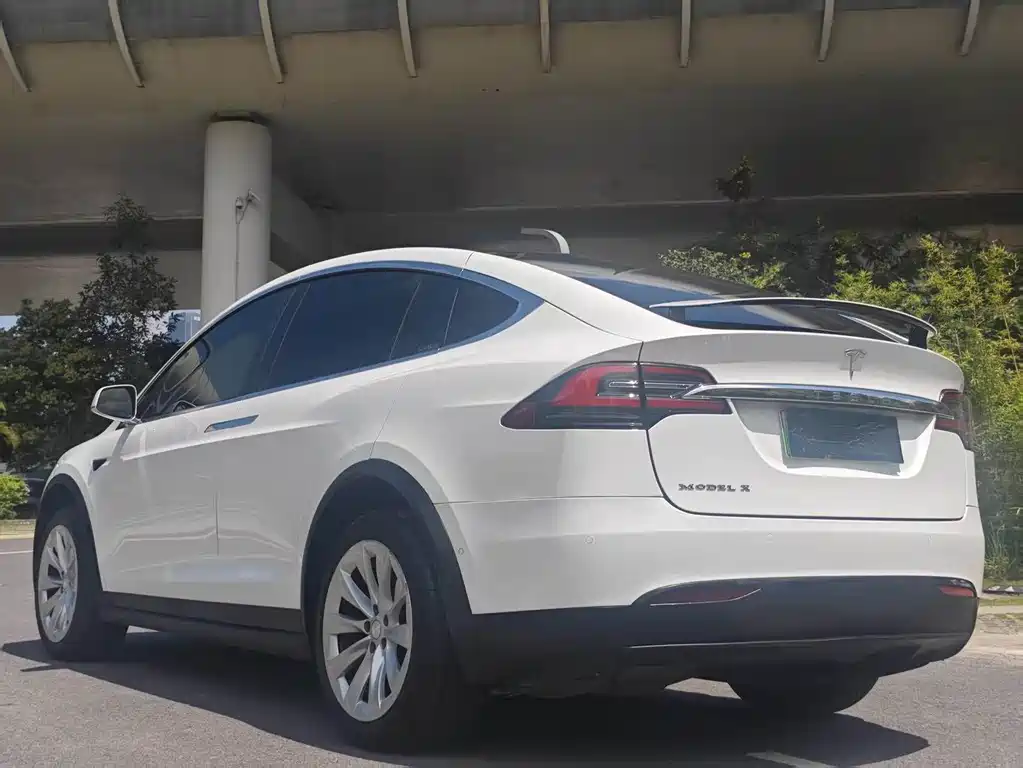 Tesla Model X 2016 Model X 75D