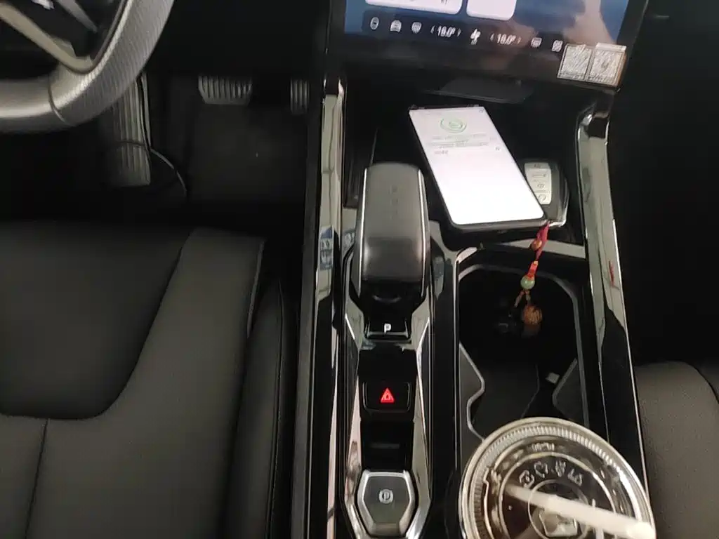 Geely Boyue — миниатюра 14