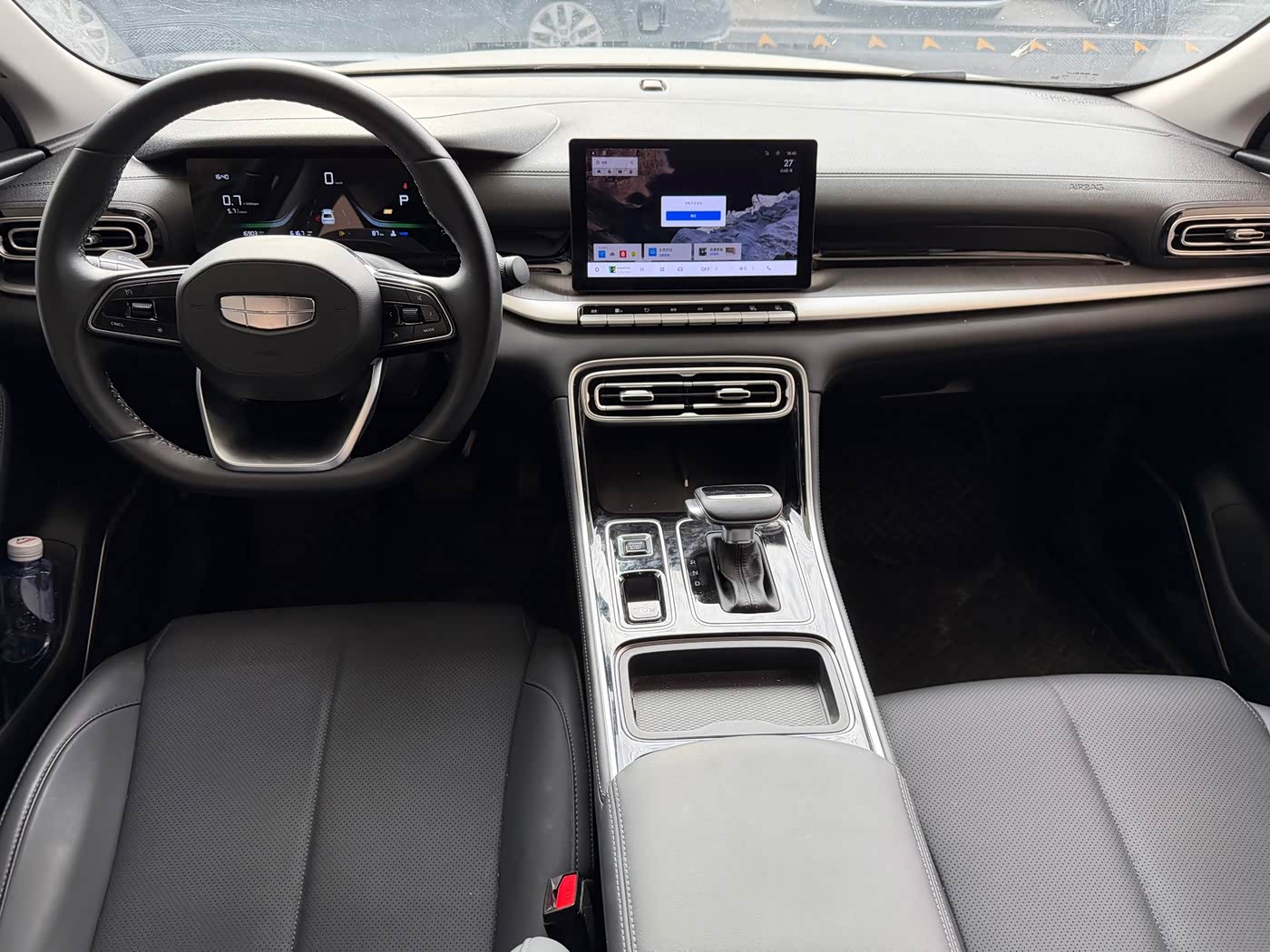 Geely Emgrand 1.5 л 2026 г. Белый, пробег 16000 км