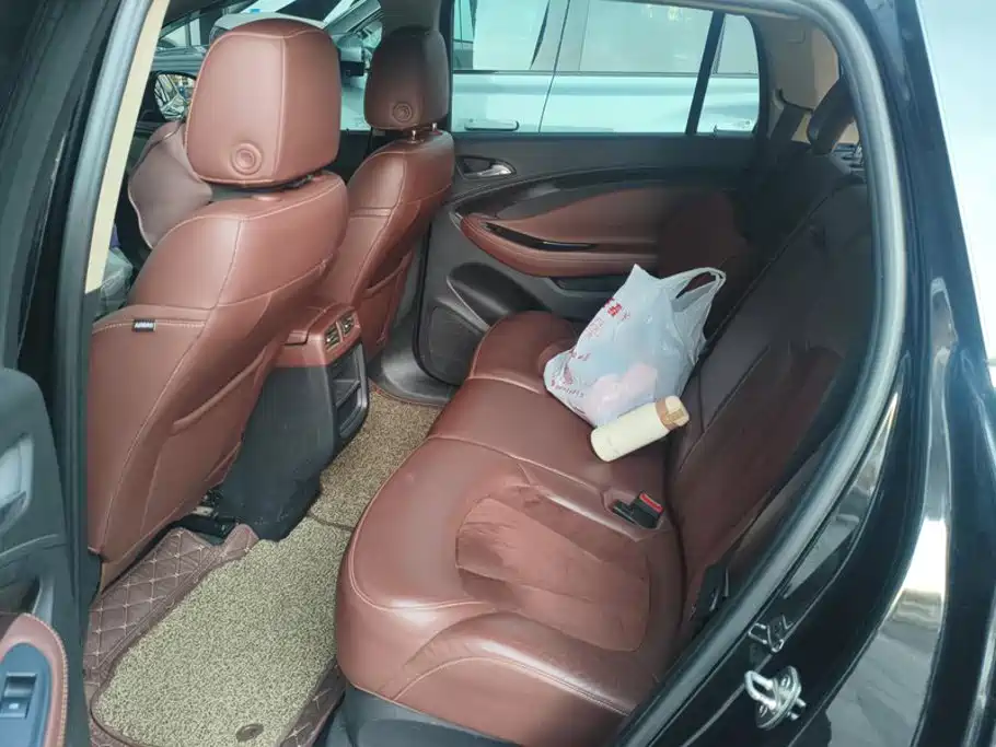 Buick Envision Plus — миниатюра 11