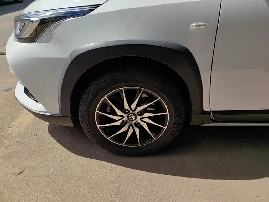 Toyota Yaris L — миниатюра 23