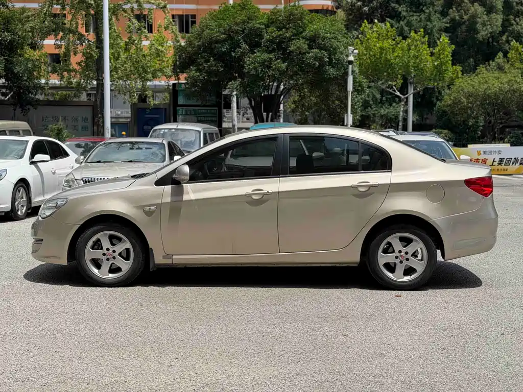 Roewe 350 — миниатюра 4