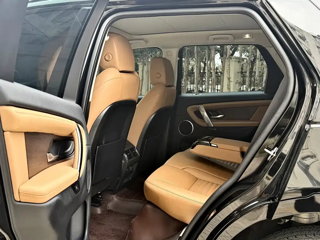 Land Rover Discovery Sport — миниатюра 12