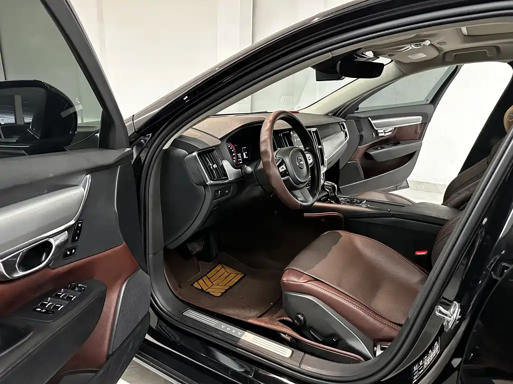 Volvo S90 T4 Smart Leisure Edition, фото 7