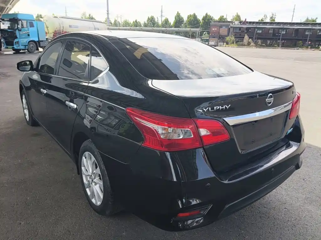 Nissan Sylphy — миниатюра 5