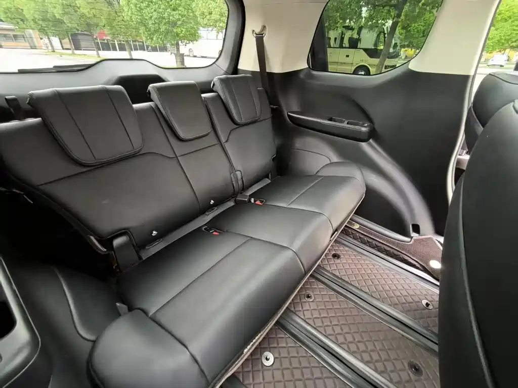 GAC Motor Trumpchi E8 PHEV — миниатюра 11