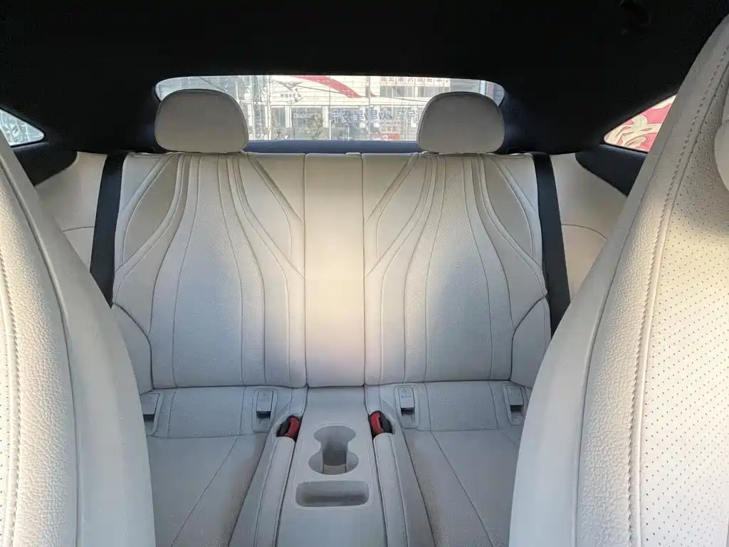 Mercedes-Benz CLE — миниатюра 10
