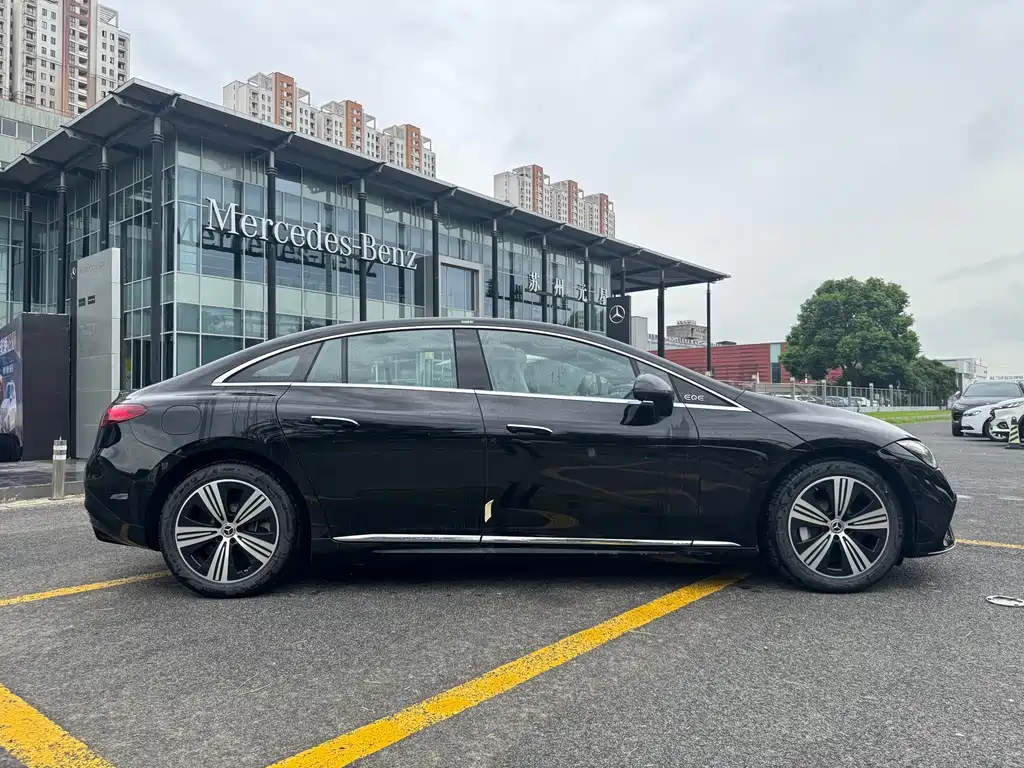 Mercedes-Benz EQE — миниатюра 4