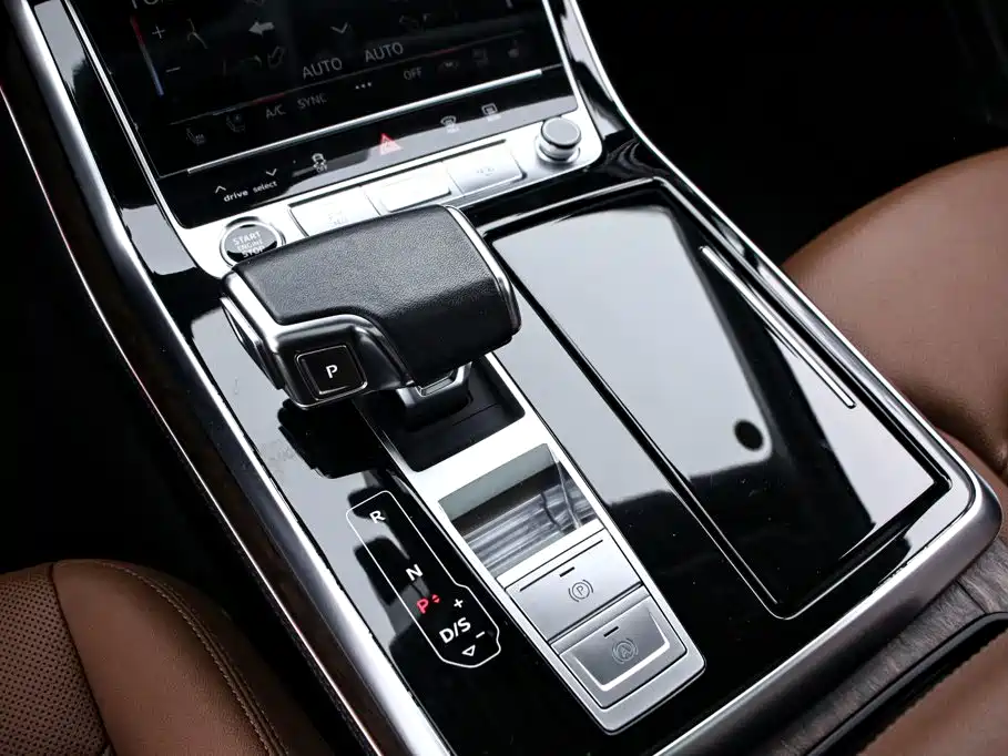 Audi Q7 — миниатюра 10