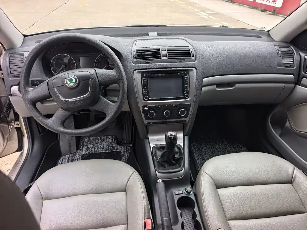Skoda Octavia — миниатюра 8