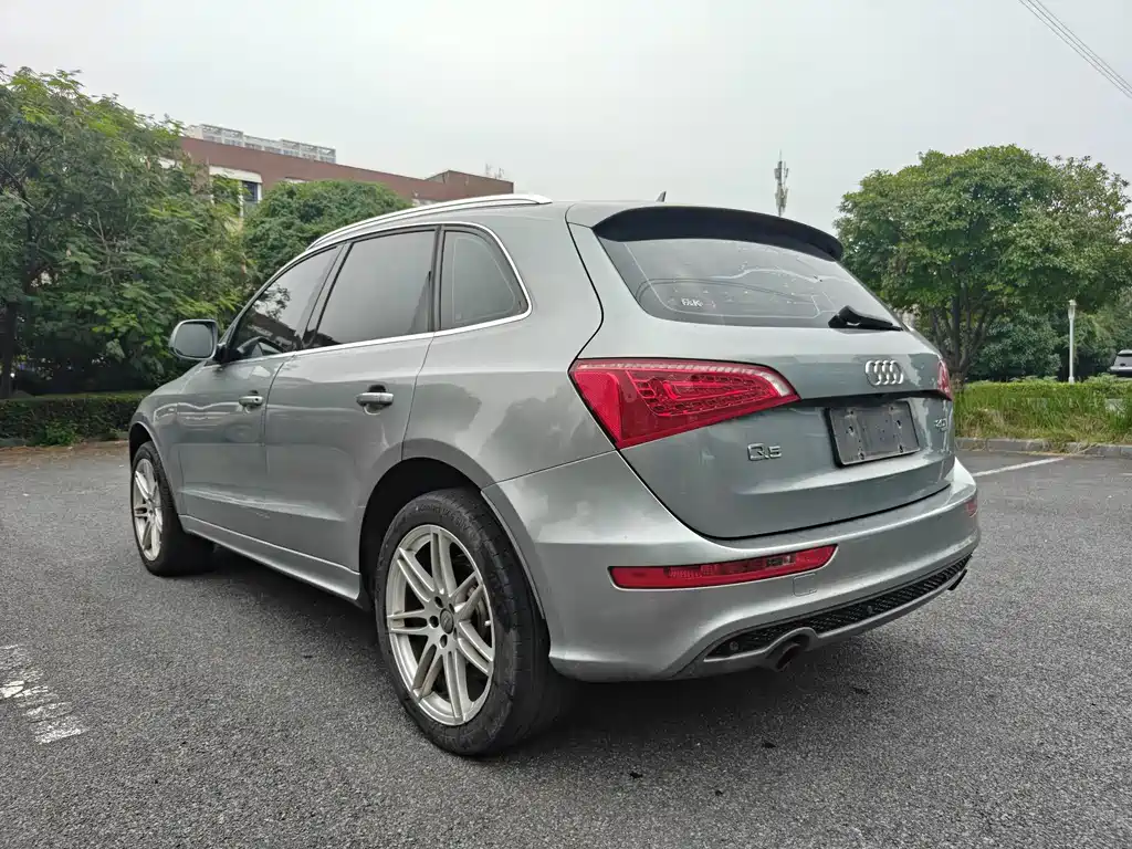 Audi Q5 (Import) — миниатюра 2